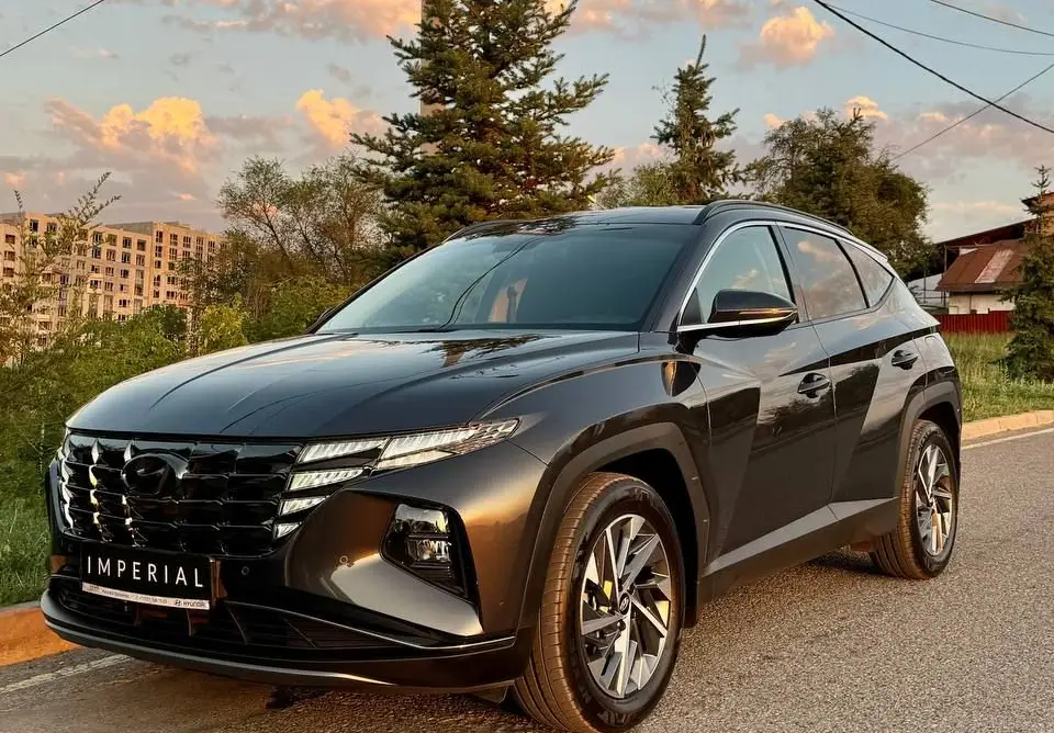 Hyundai Tucson  1