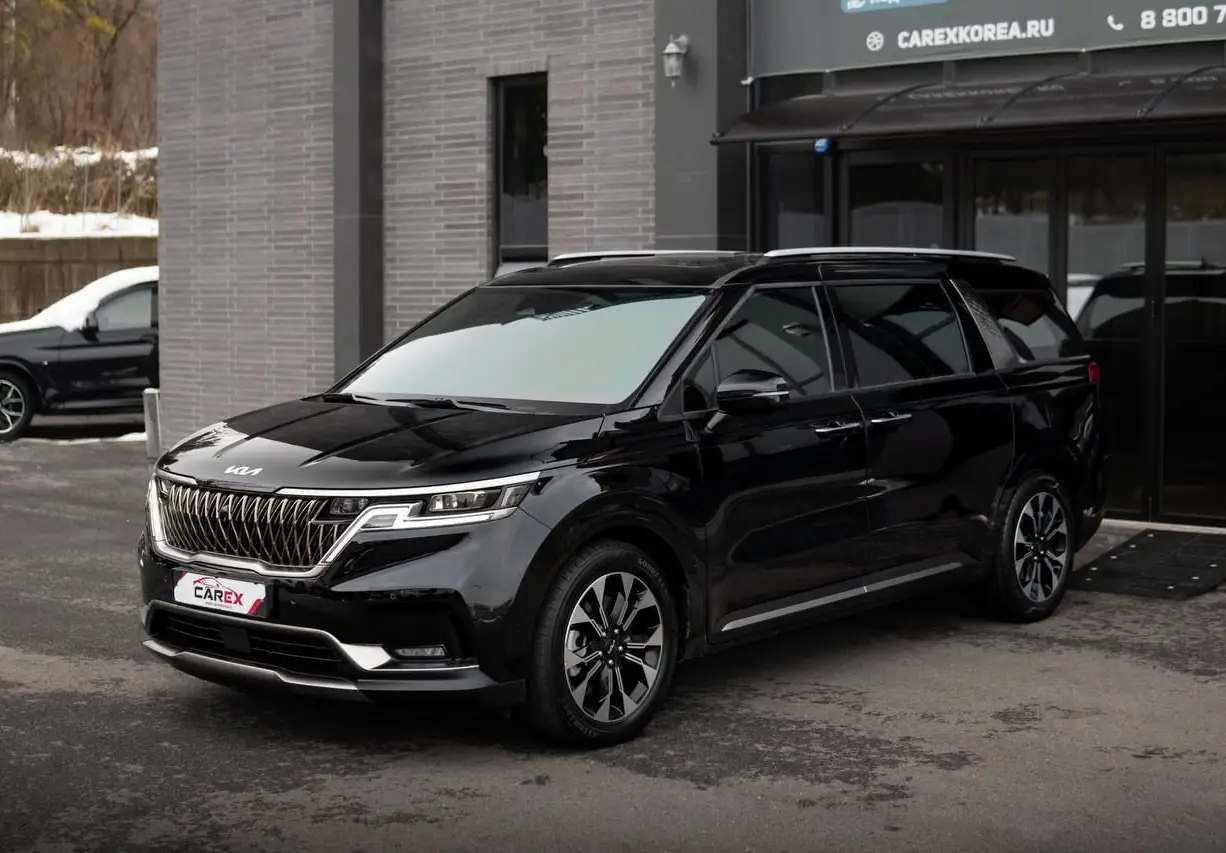 Kia Carnival 1